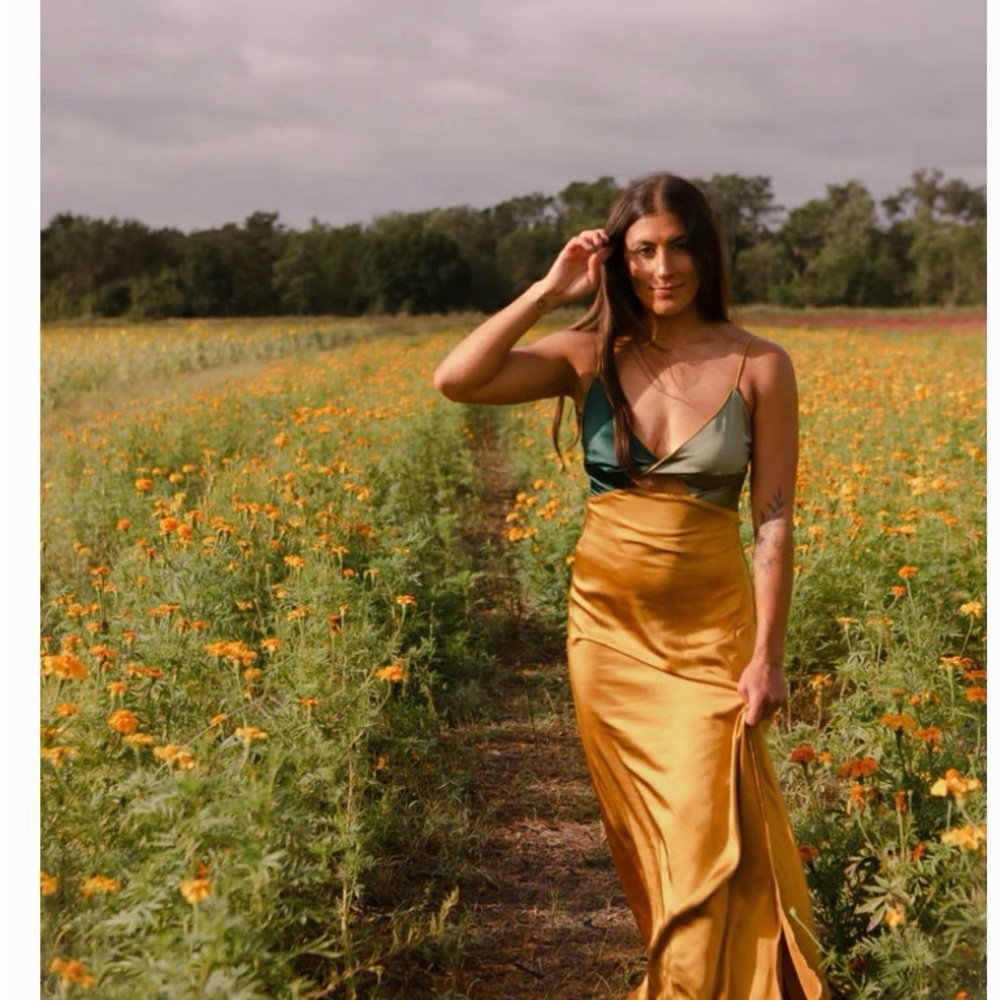Elegant Gold and Green Women's Skirt